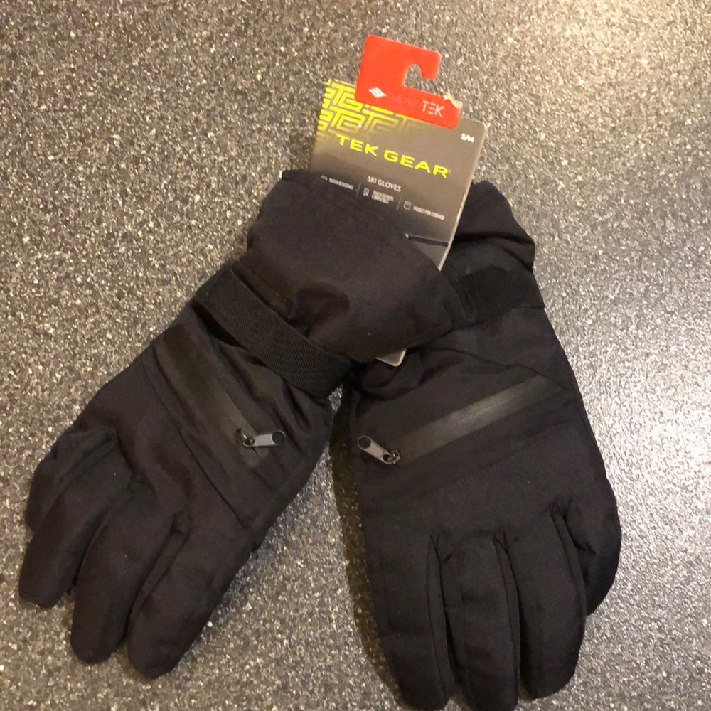 Tek Gear heat tek S/M ski gloves water resistant touchscreen compatible NWT